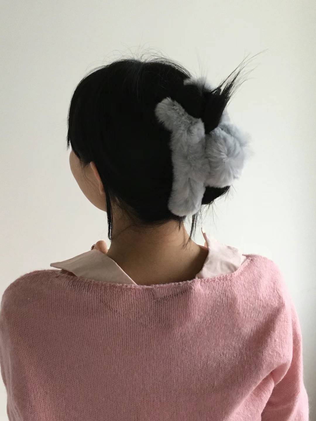 NYU NYU Fluffy Hair Clip