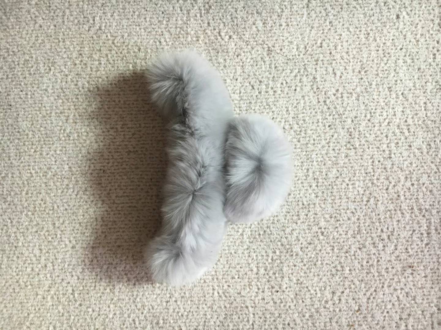 NYU NYU Fluffy Hair Clip