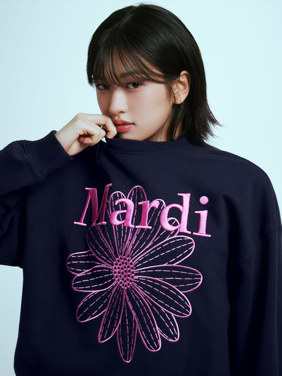 Sweatshirt FlowerMardi Needlework