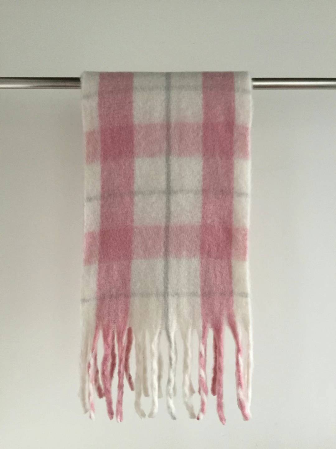 Light Coloured Scotland Checked Scarf - 8 Colours