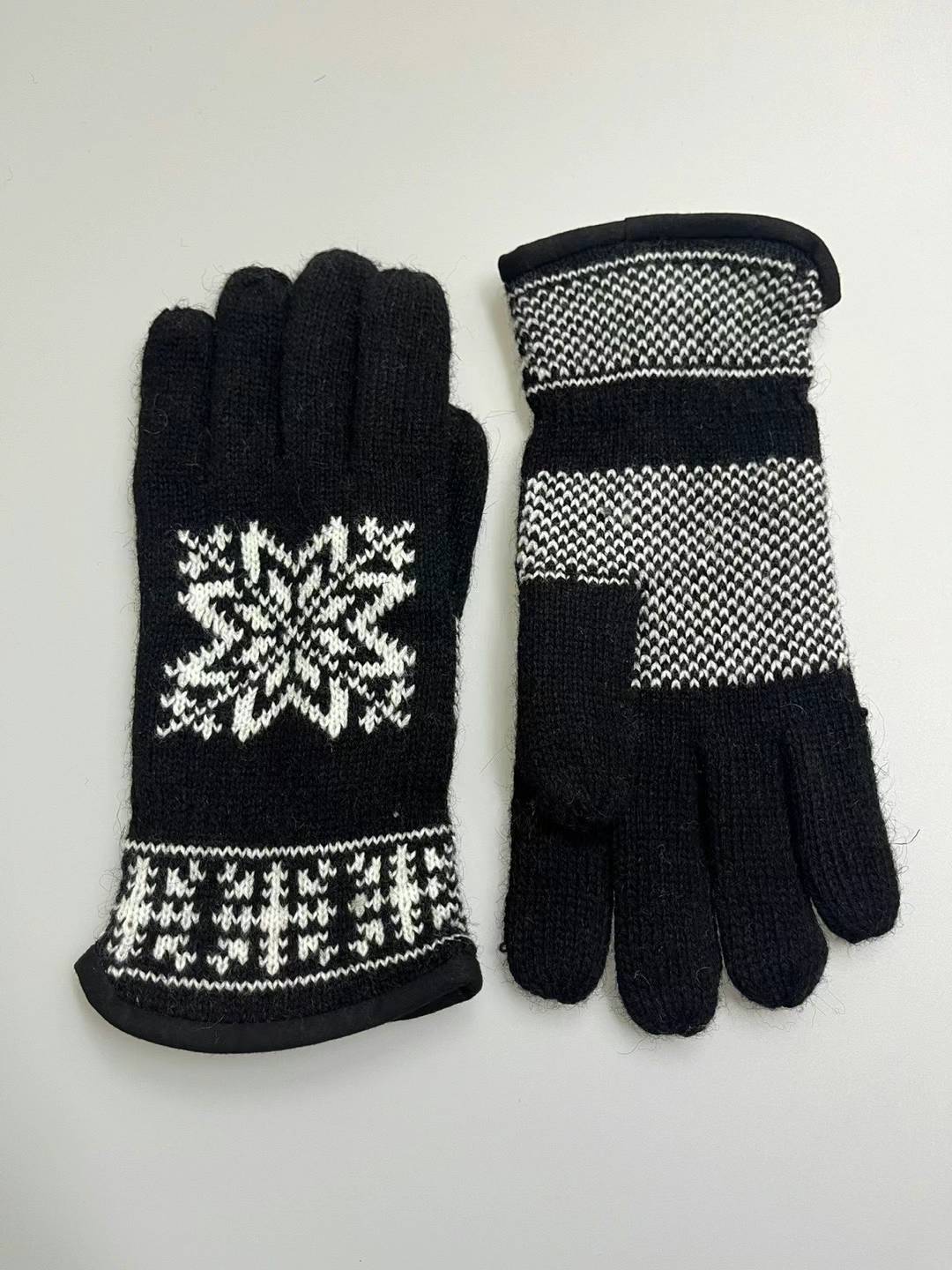 Glacier Pattern Knit Gloves - 3 Colours