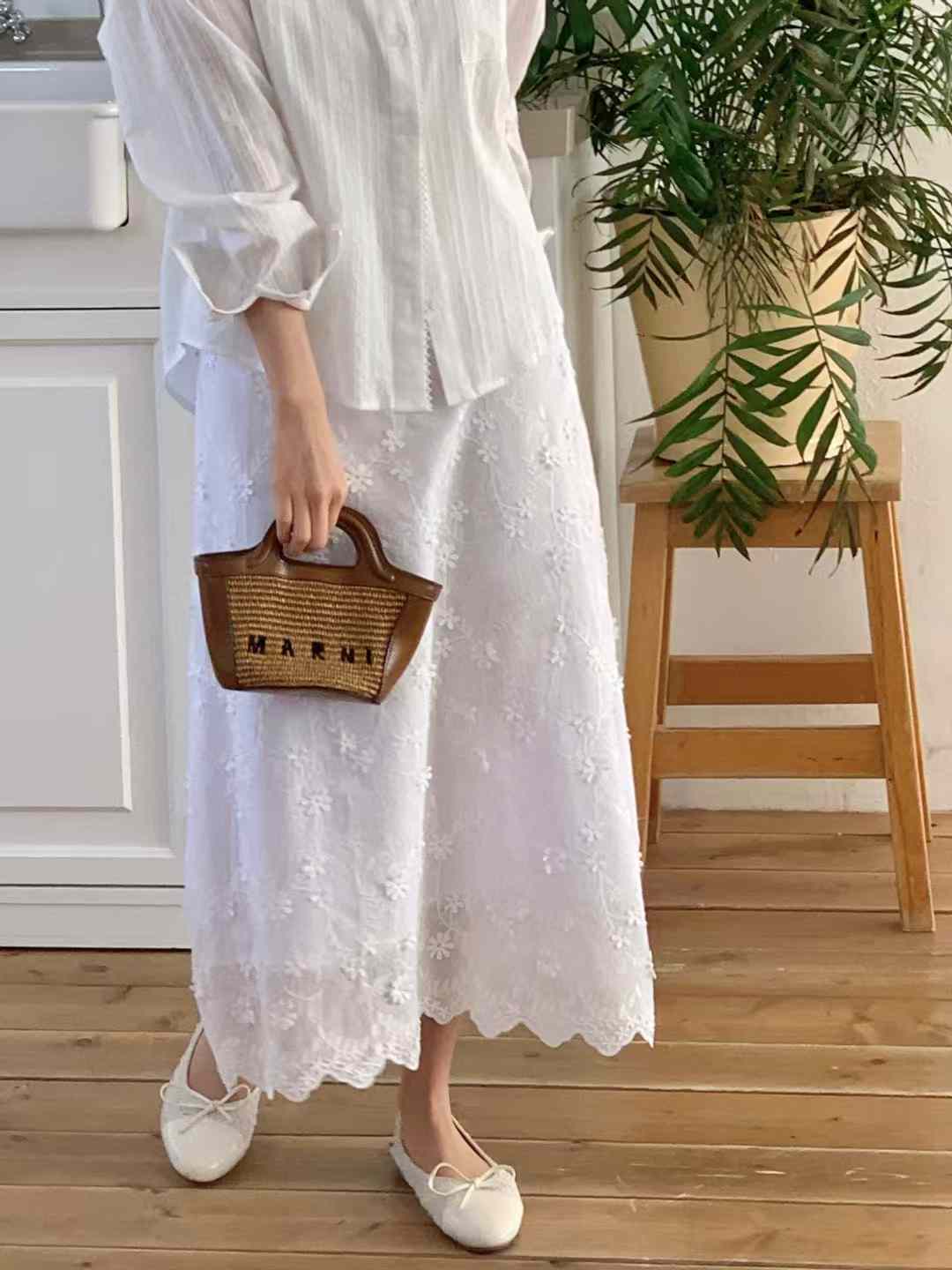 Jisoo Flower Embroidered White Maxi Skirt