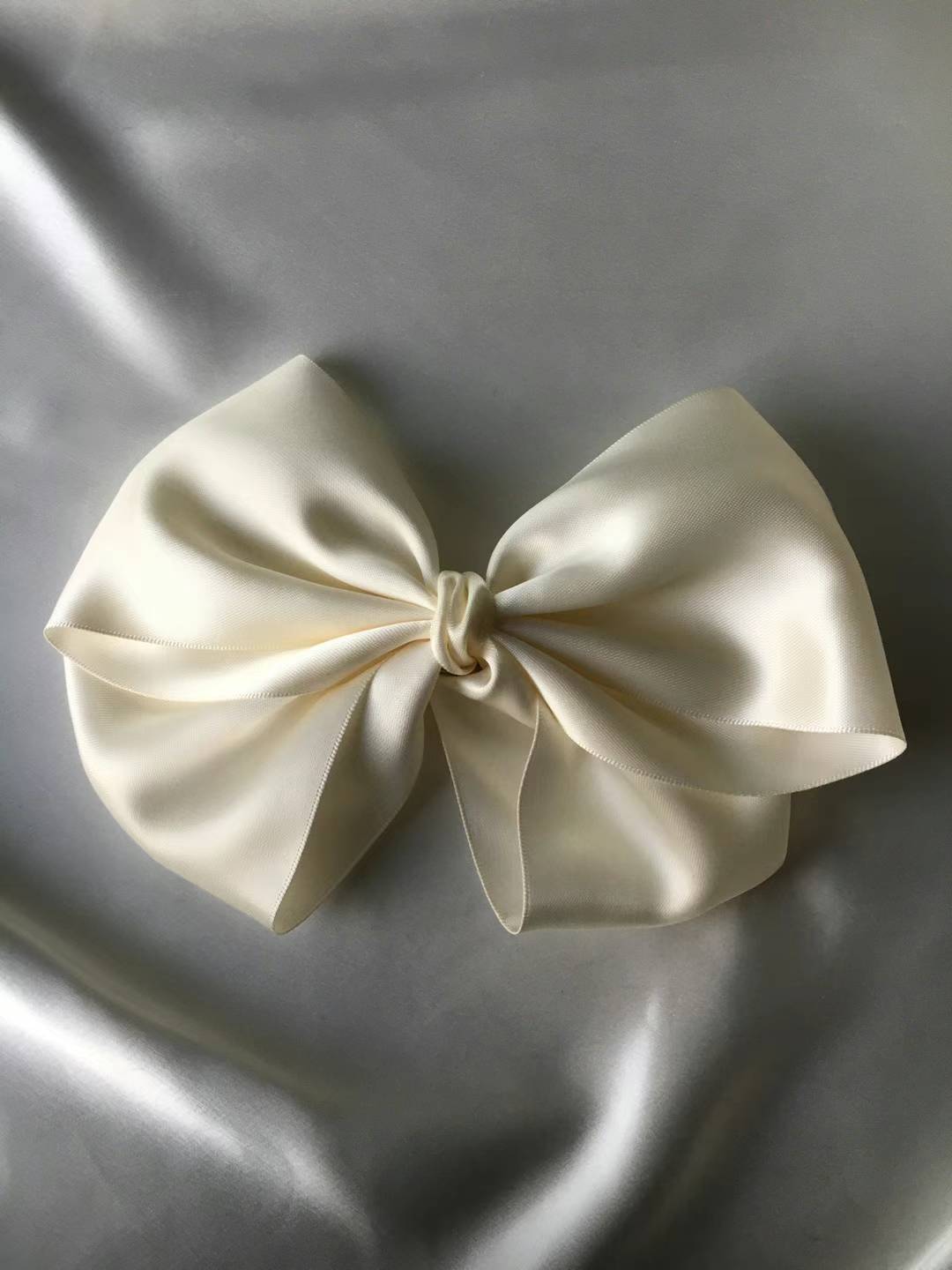 NYU NYU Ribbon Hair Clip - 4 Colours